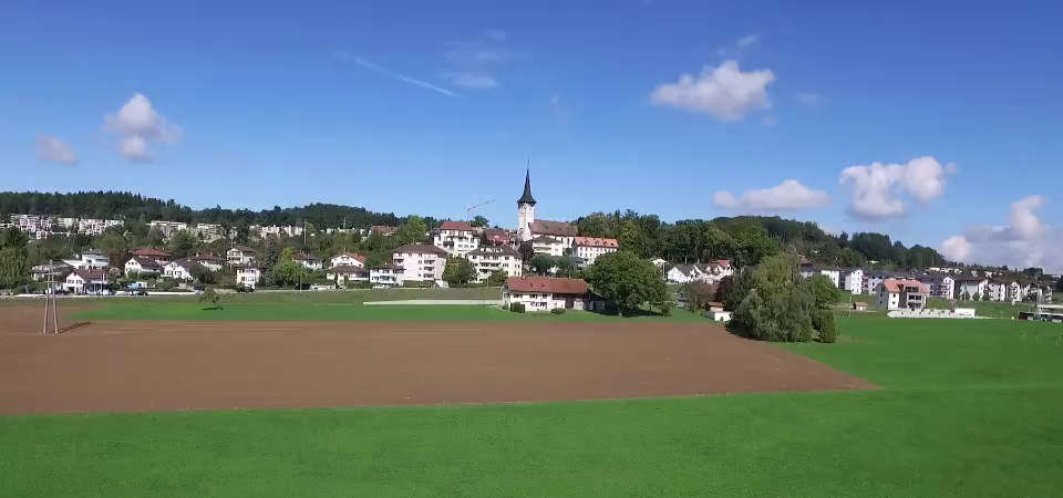 Vue de l'église de Villars